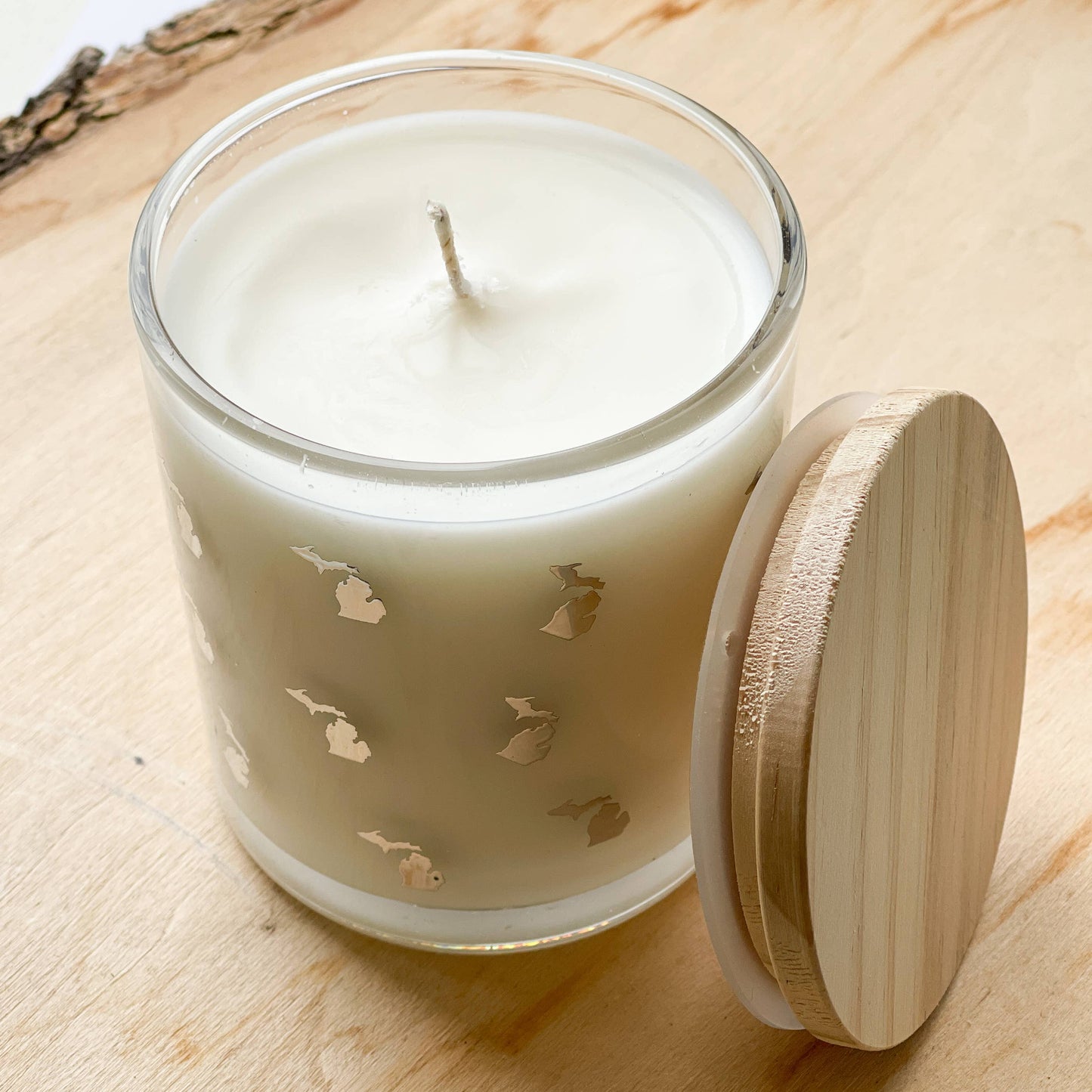 Simple Silver Candle- Winter & Christmas Collection 11 oz