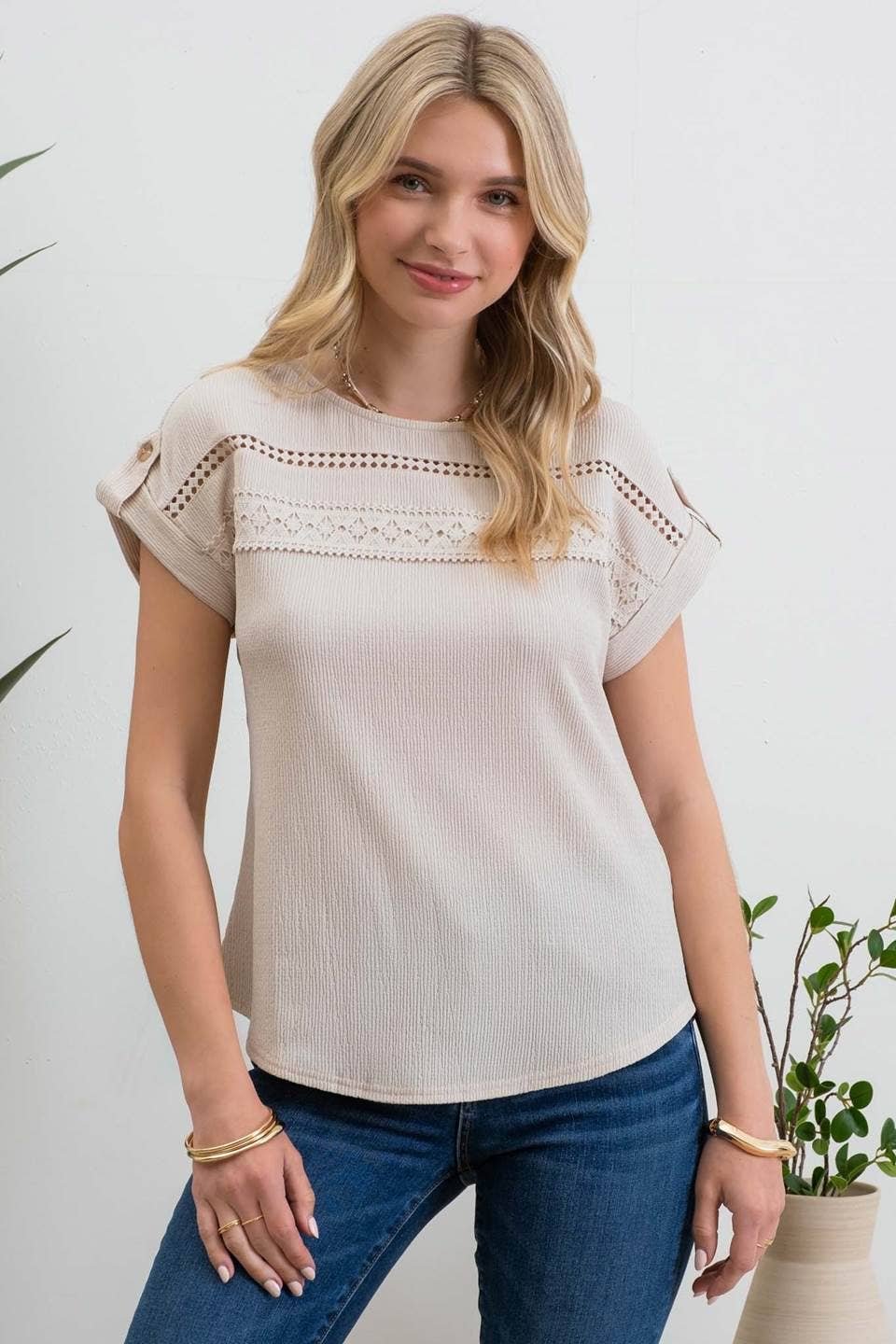 Short Tab Sleeve Lace Trim Crinkle Knit Blouse