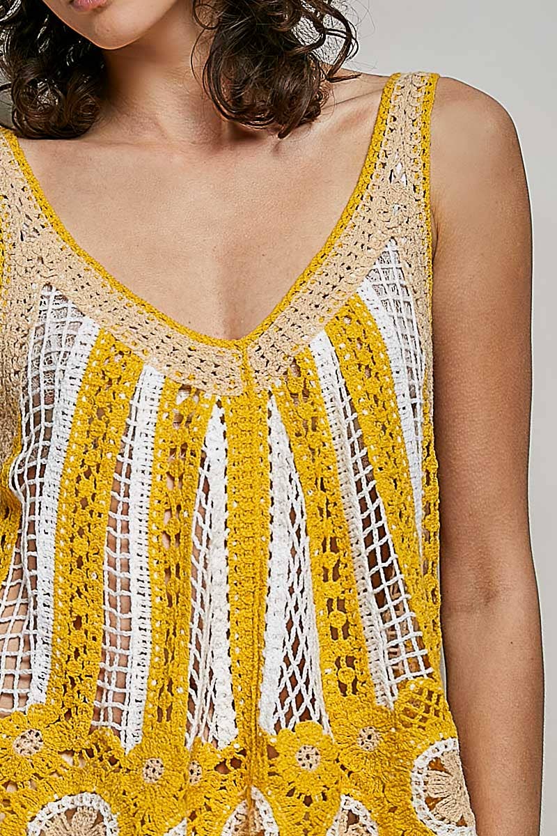 V-Neck Sleeveless Scalloped Edge Stripe Border Crochet Top