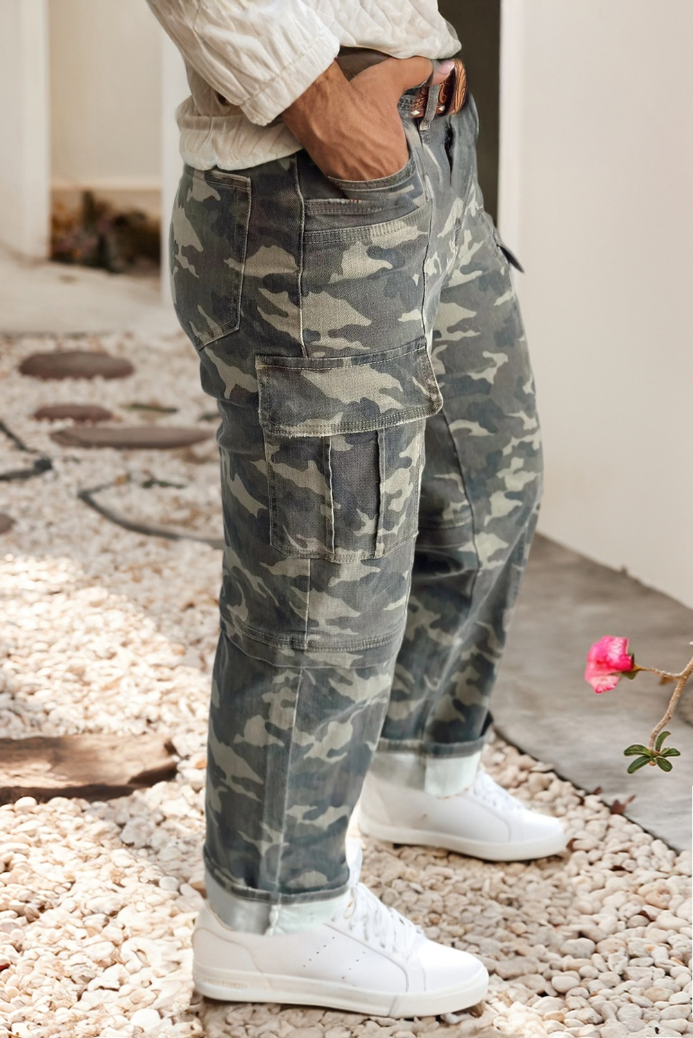 Camouflage Print Multi Pocketed Womens Denim Pants: Green Camoflage