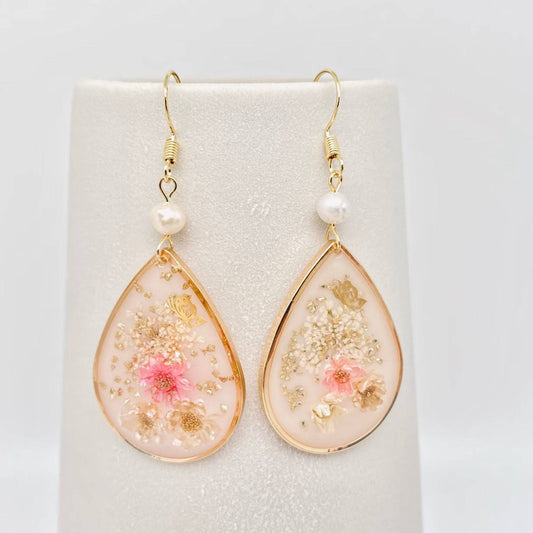 Natural Dried Flower Geometric Dangle Earrings - PDF
