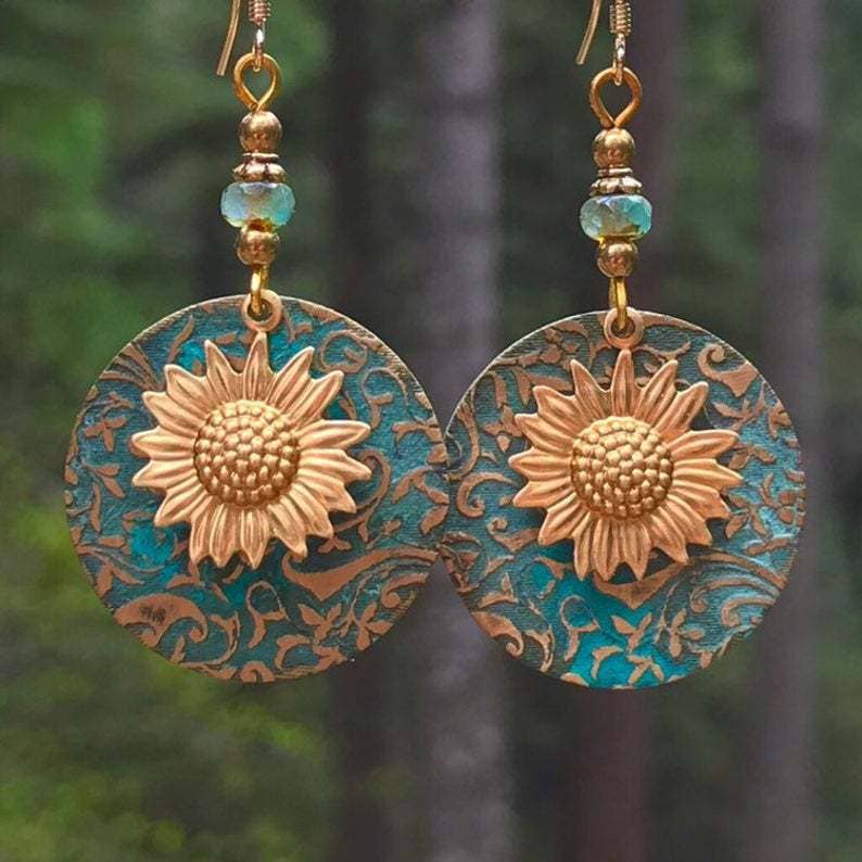 Color separation double layer sunflower retro earrings