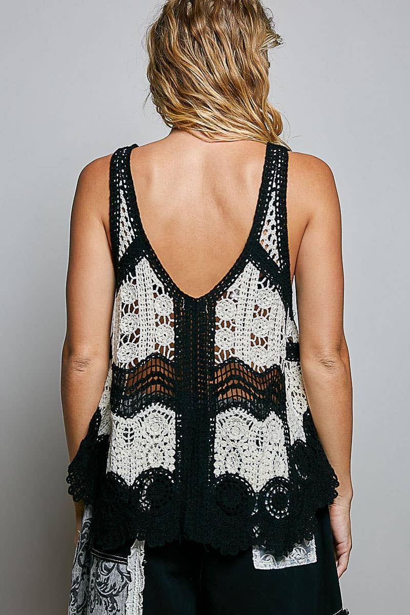 Border Weave Scalloped Crochet V-Neck Sleeveless Top