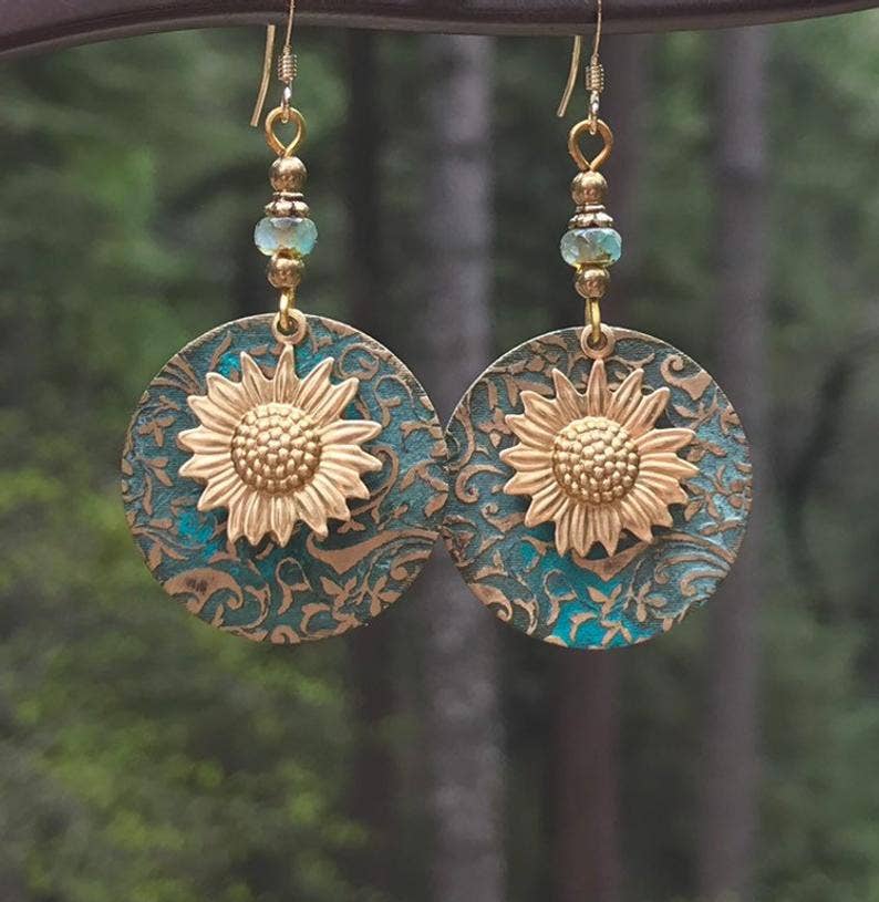 Color separation double layer sunflower retro earrings