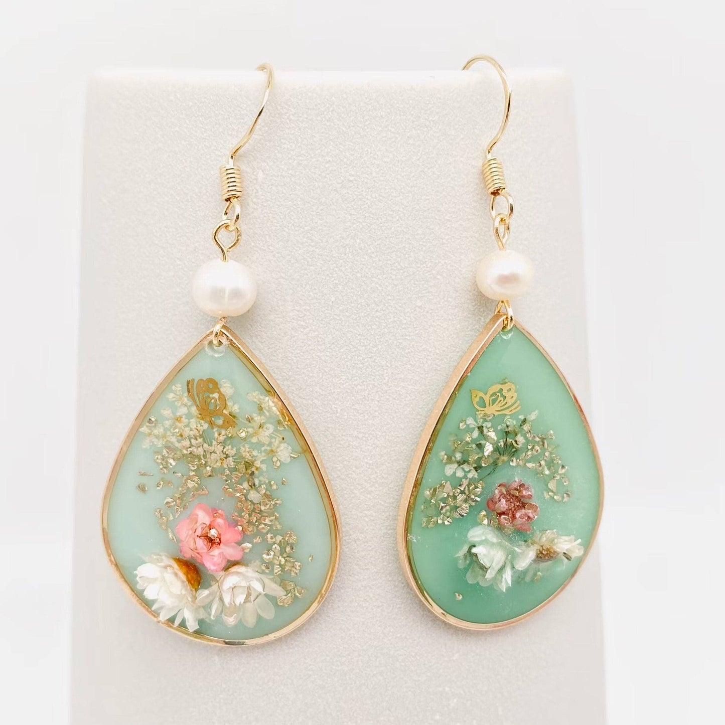 Natural Dried Flower Geometric Dangle Earrings - PDF