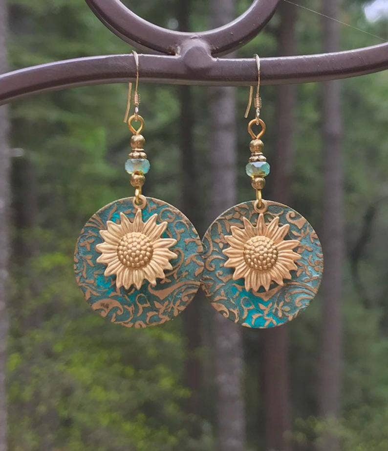 Color separation double layer sunflower retro earrings