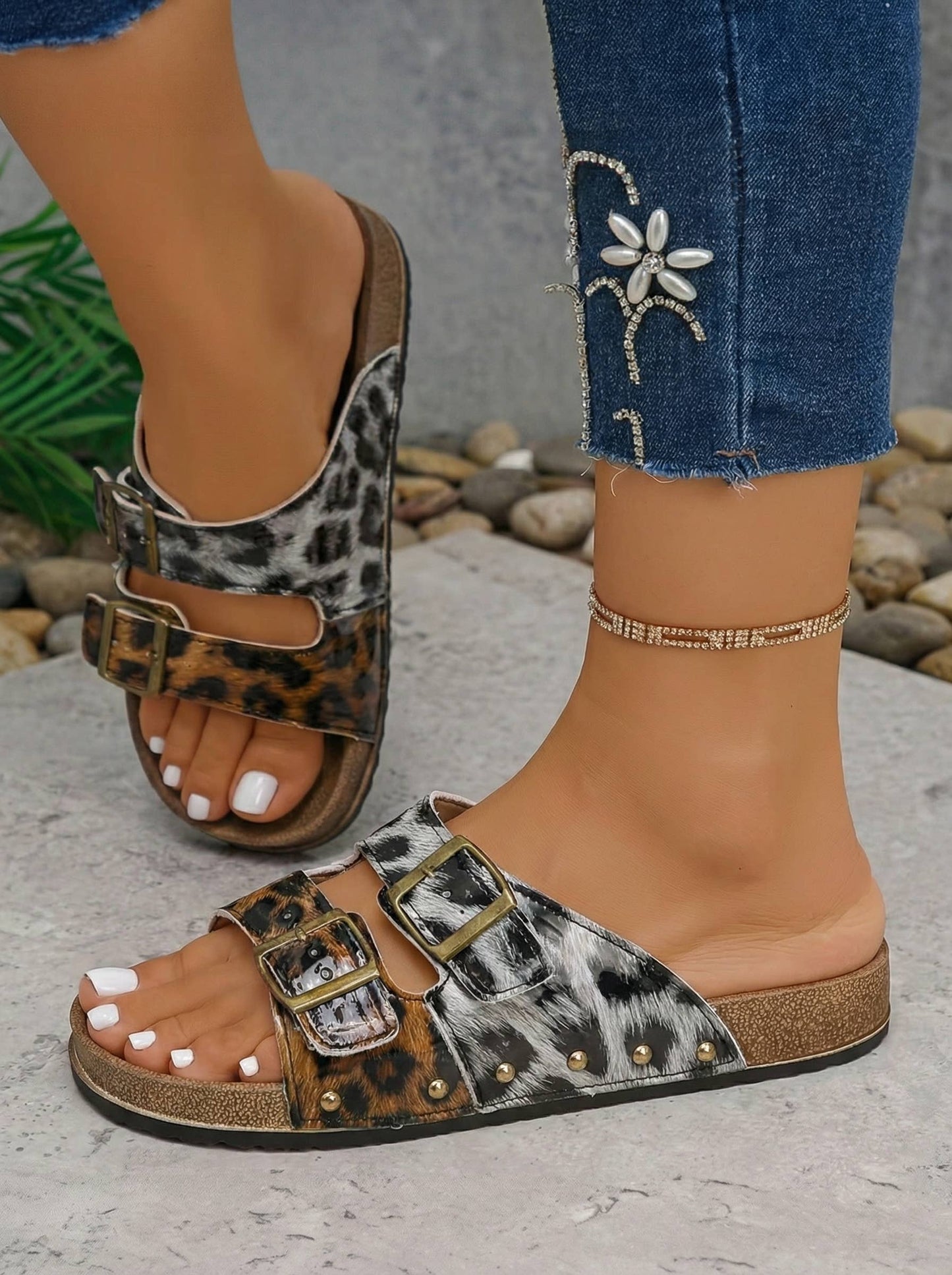 LDC Western Suede Rivet Hollow Out PU Leather Slip-on Shoes