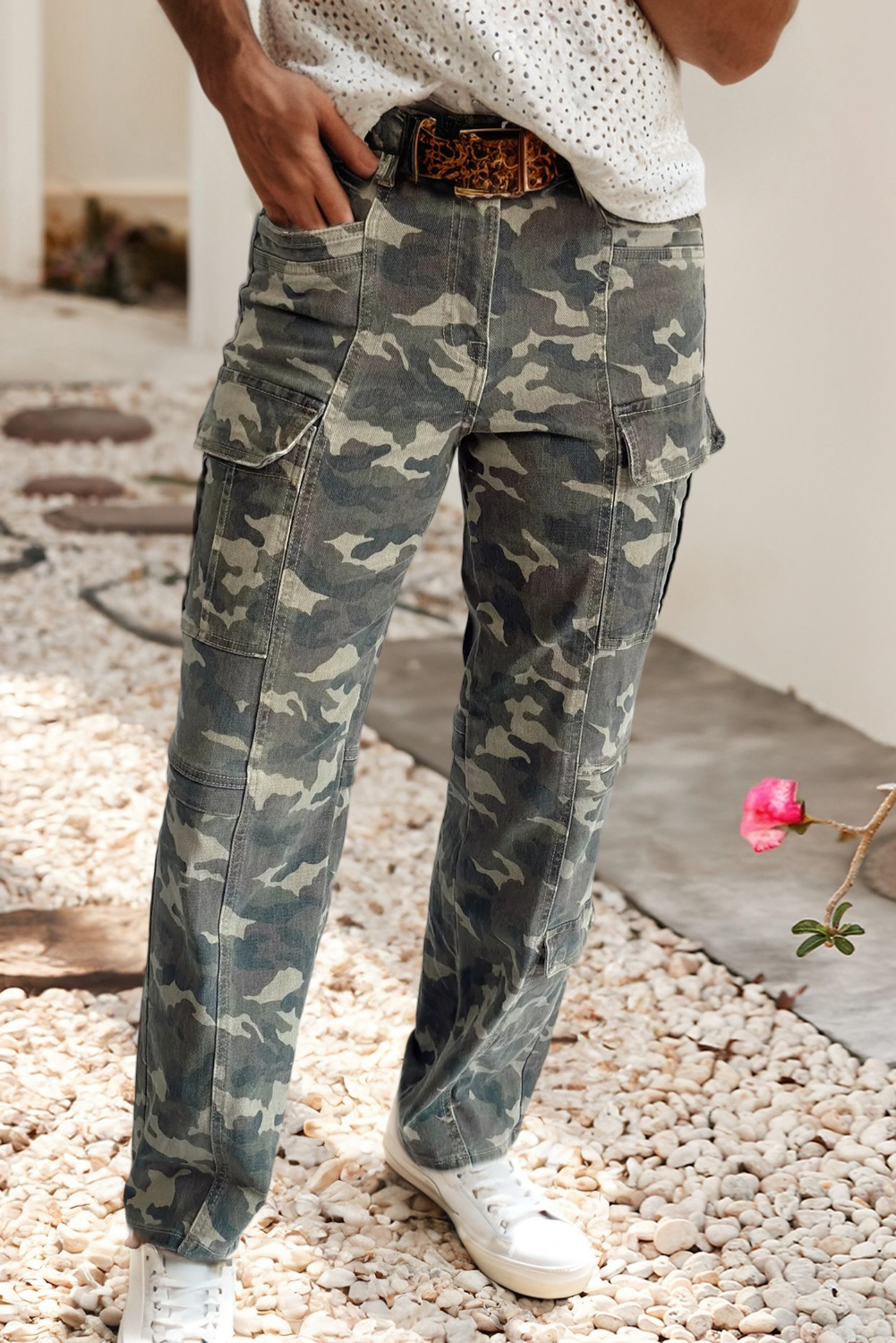 Camouflage Print Multi Pocketed Womens Denim Pants: Green Camoflage