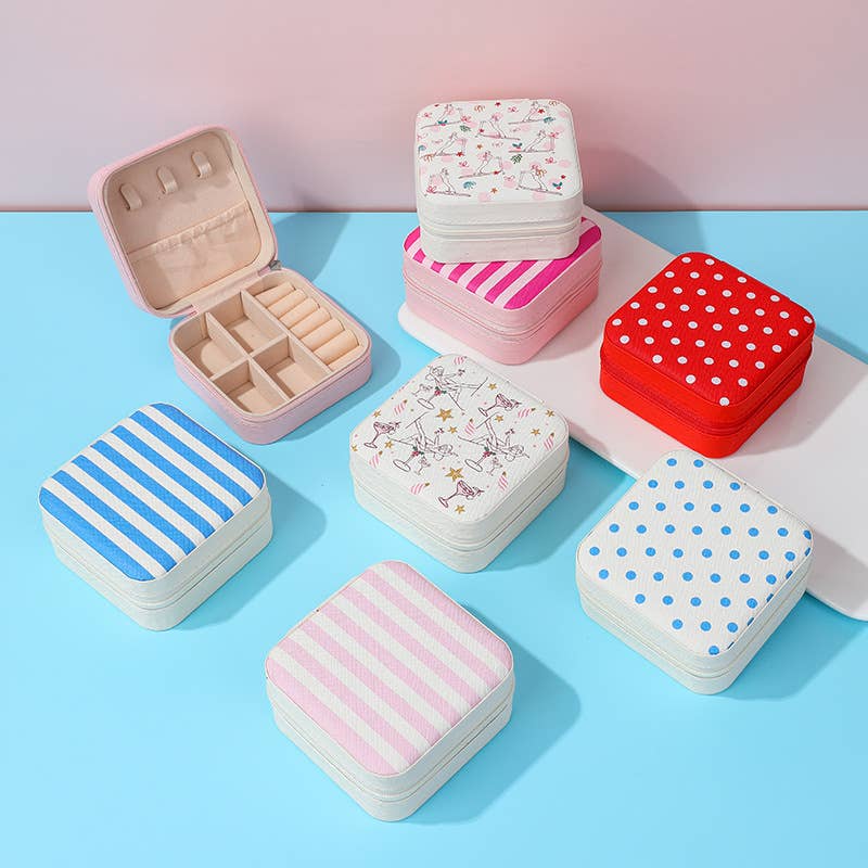 Jewelry organizer travel box