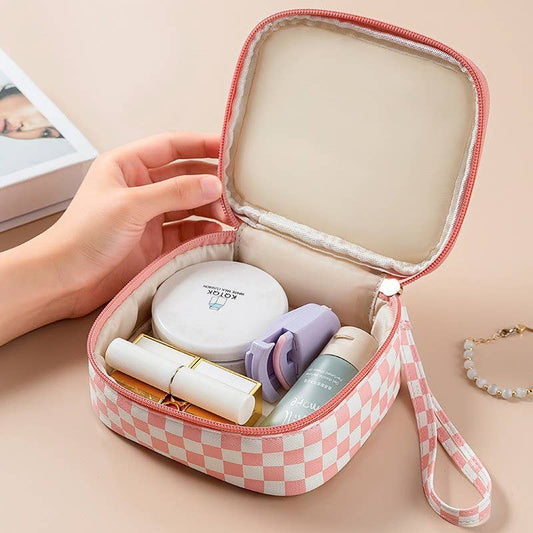 Travel Checkered gingham cosmetic pouch