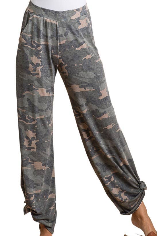 Camo Print Split Side Pants: OLIVE