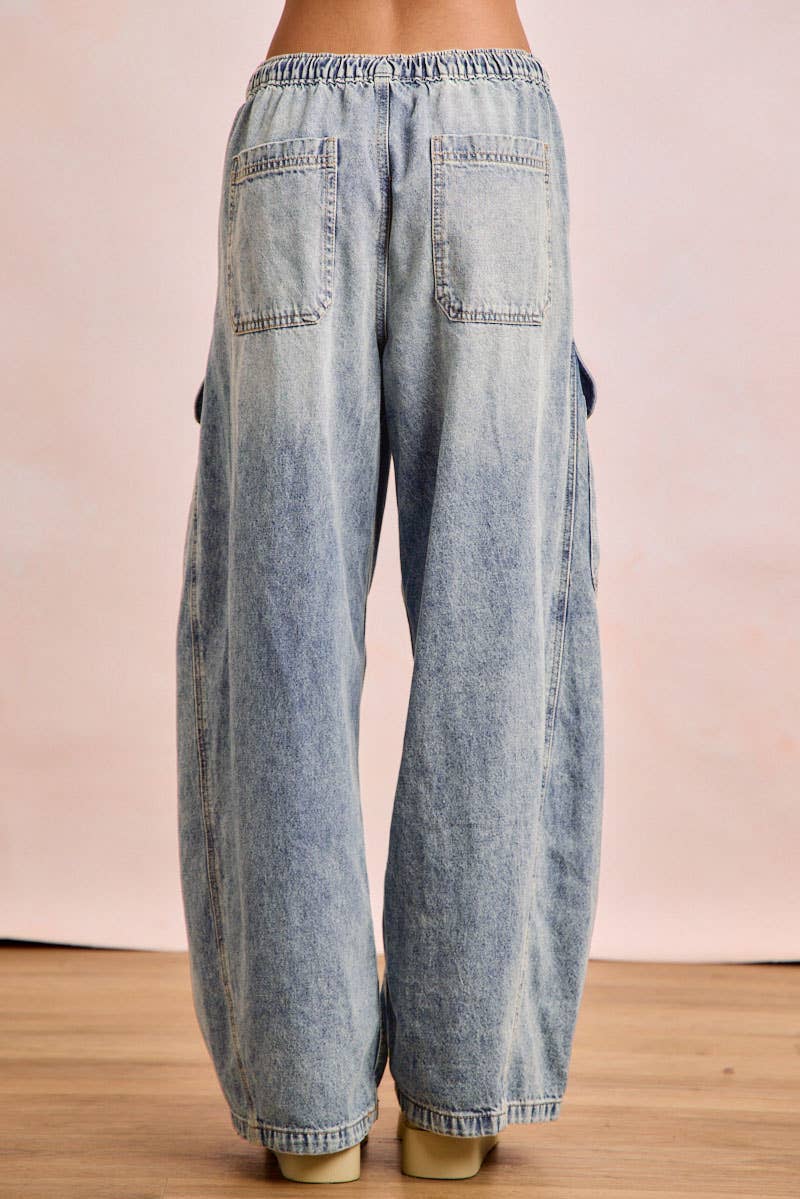 Baggy Barrel Denim Jeans with Cargo Pockets
