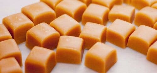 Universal Caramels  MILK CHOCOLATE SEA SALT Flavor